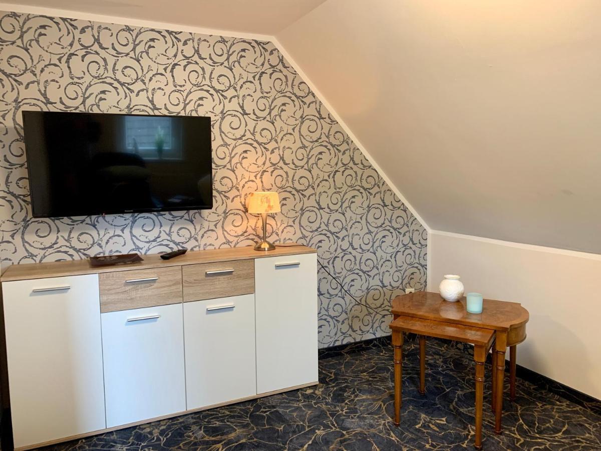 Gaestehaus Am Kurpark Hotel Garni Horn-Bad Meinberg Esterno foto
