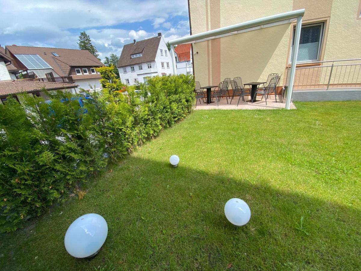 Gaestehaus Am Kurpark Hotel Garni Horn-Bad Meinberg Esterno foto